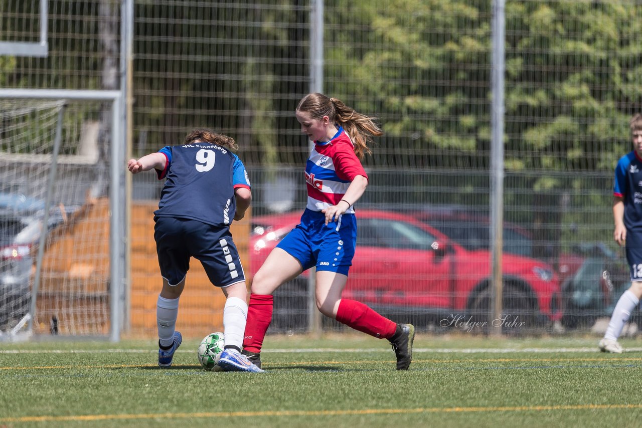 Bild 329 - wBJ Holsatia Elmshorn - VfL Pinneberg : Ergebnis: 1:4